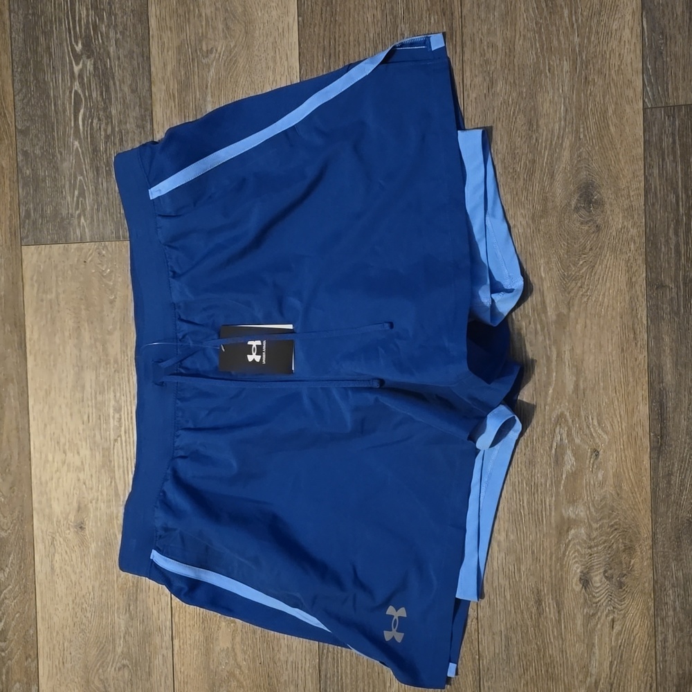 Under Armour Men's 2XL Fitted 5" Inseam Athletic Shorts New w/ Tags!